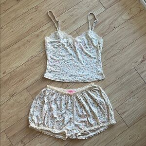 Sugar Thrillz Cream Floral Bloom Lounge Set